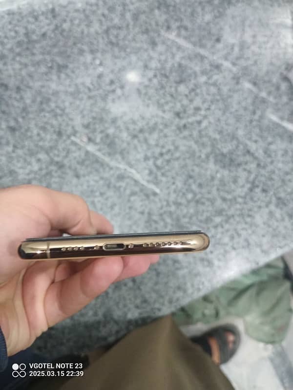iphone 11 pro max 1