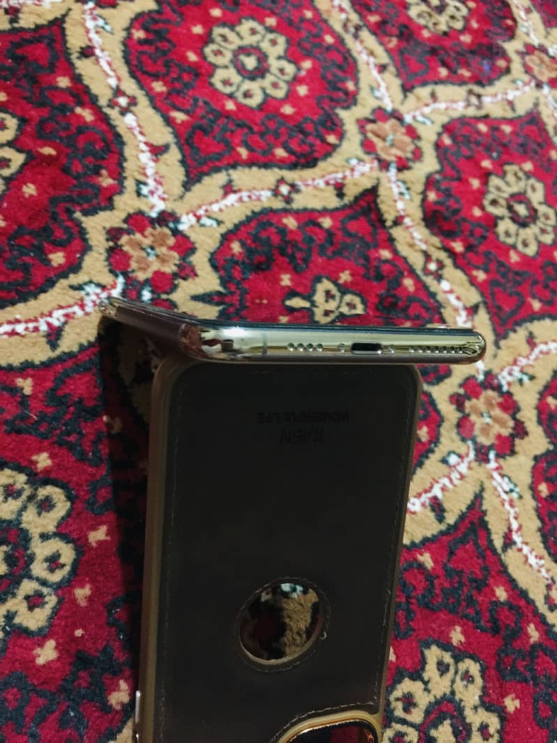 Iphone 11 pro max PTA approved 1