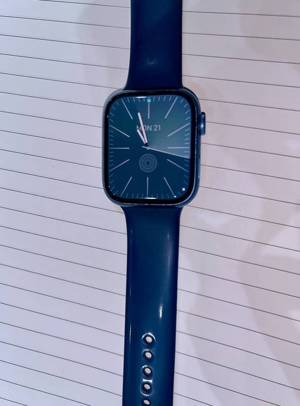 Apple watch series 7 3