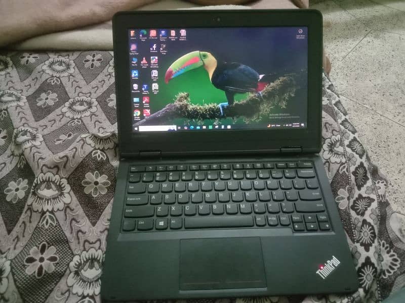laptop lenovo thinkpad 11e.      battery timing 8-9 hours core 4 gen 4 1