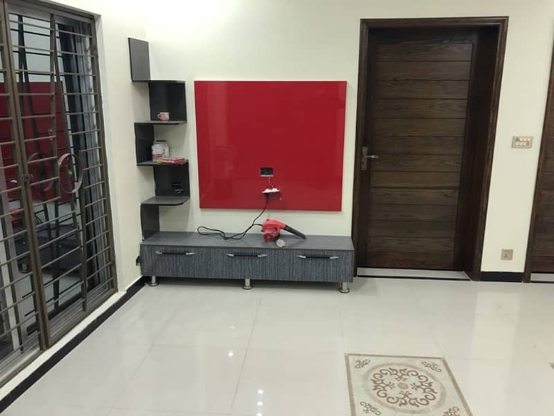 8 Marla lower portion available for rent( for ofc or bachelors) 0