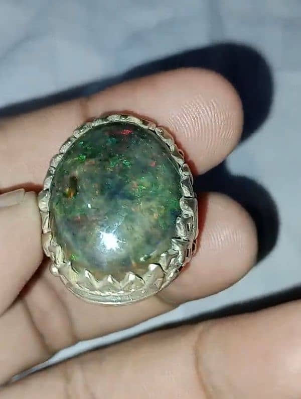 Opal black 5