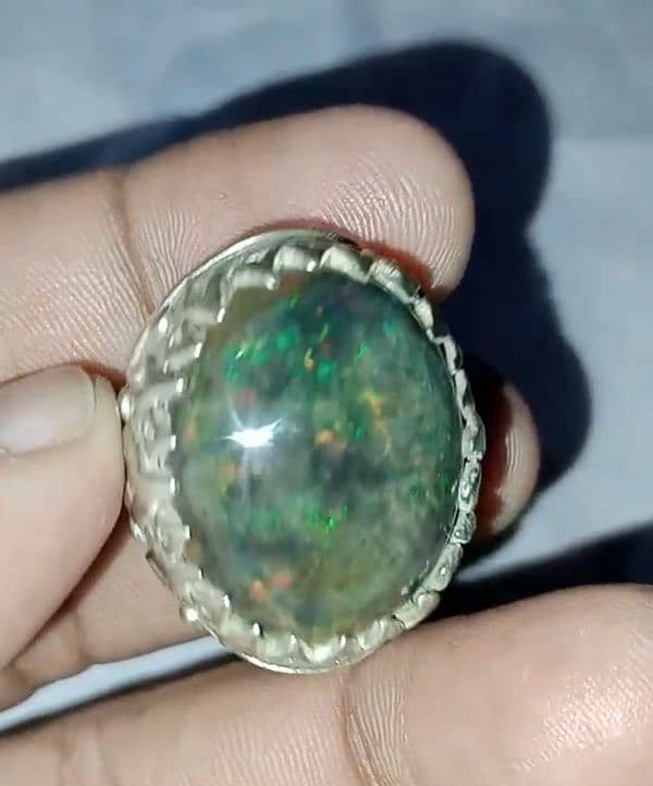 Opal black 7