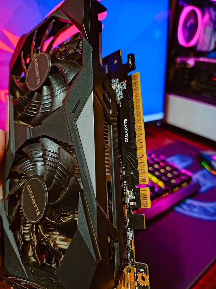 Nvidia gigabyte gtx 1650 4GB OC 2x fan edition no 6pin or 8pin require 1