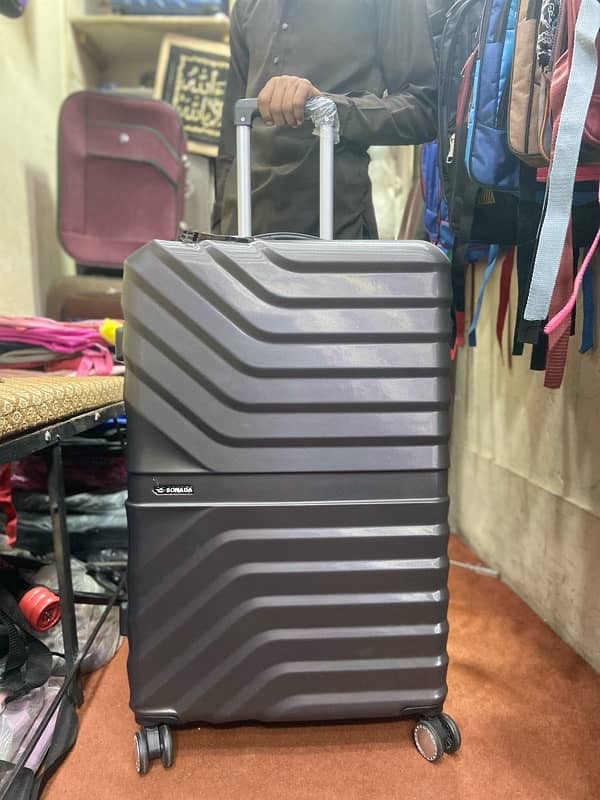 Luggage Bag Sonda company perfect material can,t break with water pack 4