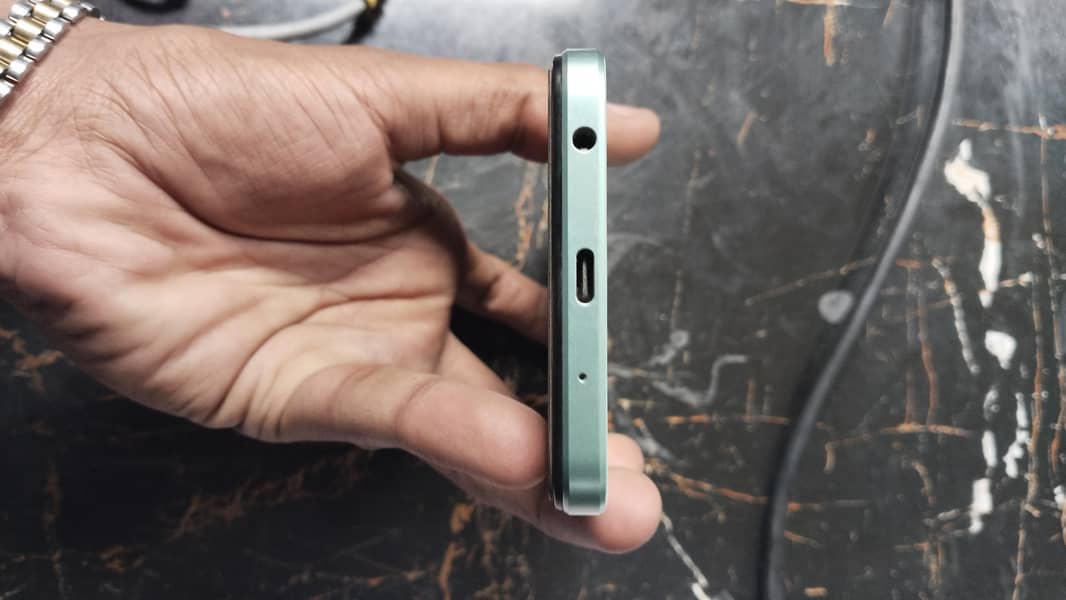 Vivo y03 4+4 GB ram 64 storage condition 10/10  6 month warranty. 4