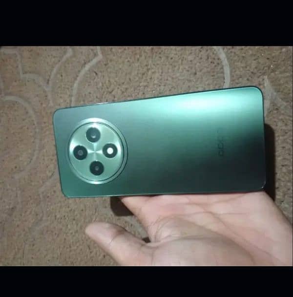oppo Reno 12f 8/256 0