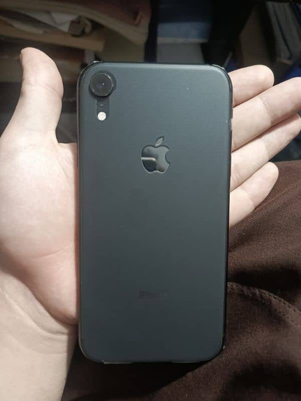 Iphone xr 64gb 87bh Jv waterpack 10/10 condition 1