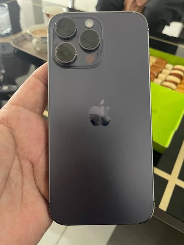 Iphon 14 pro max 3