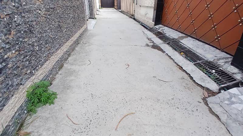 10 Marla Plot 1