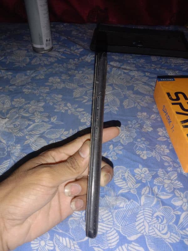 aoa Takno spark7T contact number 03102235692 4