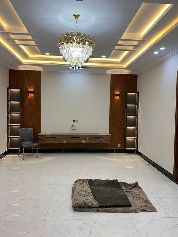 10 Marla Upper Portion Available For Rent Like A Brand New House Prime Location 1