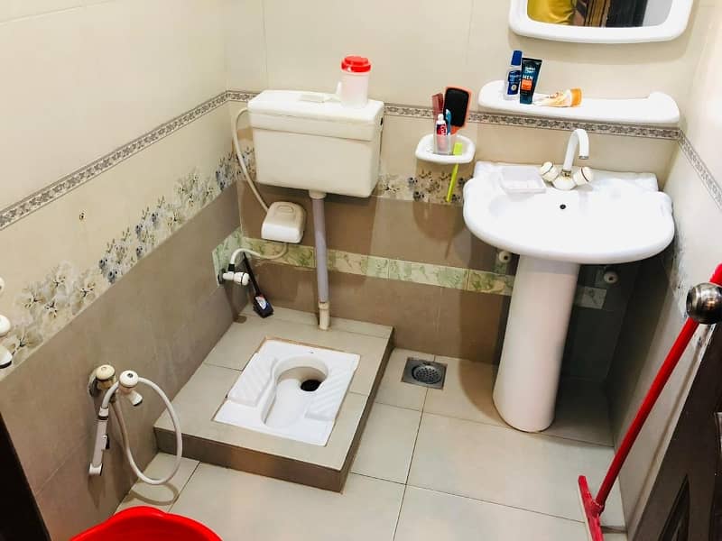3.5 Marla Double Storey House Available For Rent In Sabzazar P Block Prime Location Most Beautiful House 6