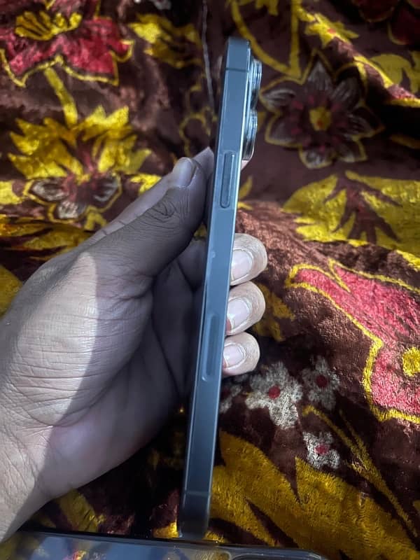 iphone 13promax jv with box sim not use 3