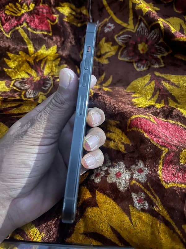 iphone 13promax jv with box sim not use 4
