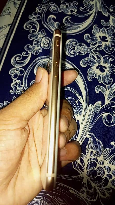 iphone 8 10 by 10 condition 256 gb 1