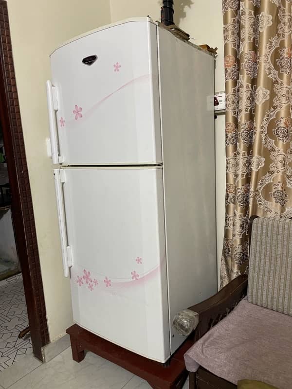 Haier large size fridge no repair all is well good condition 1