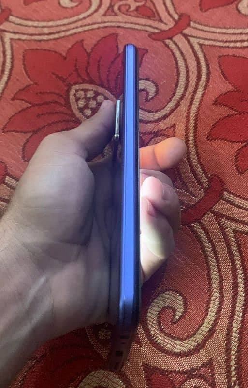 vivo y 21A urgent for sale My WhatsApp number 03007138062. . . 2