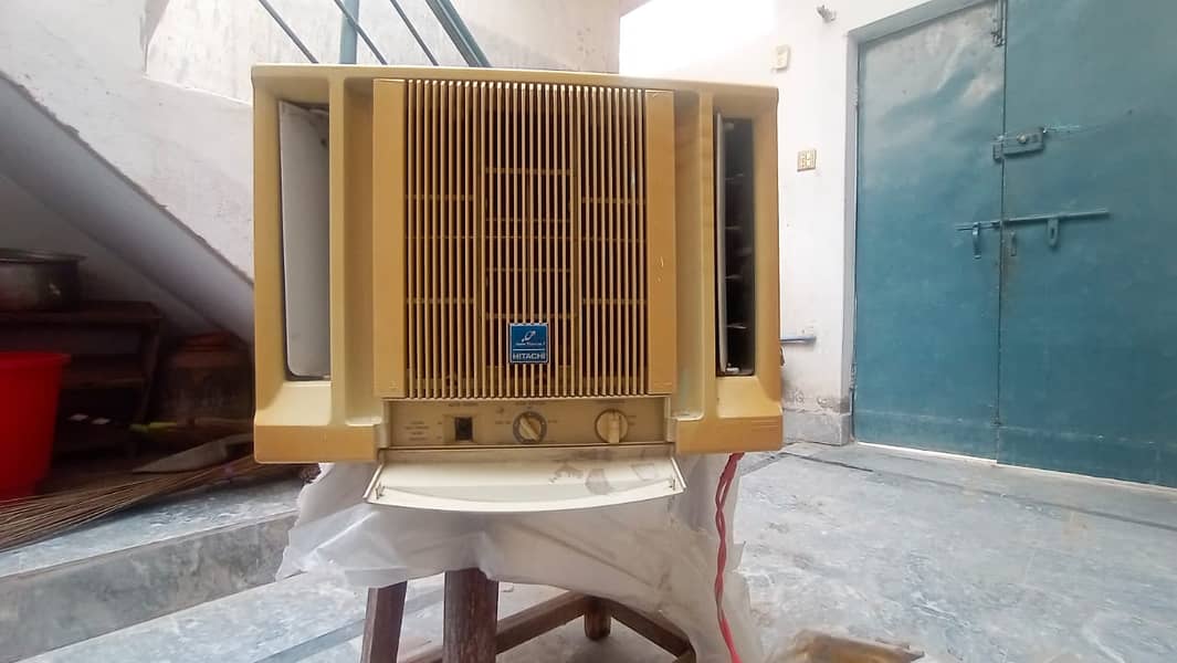 Hitachi 10/10 condition 4