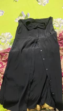 Sleevles shirt size small