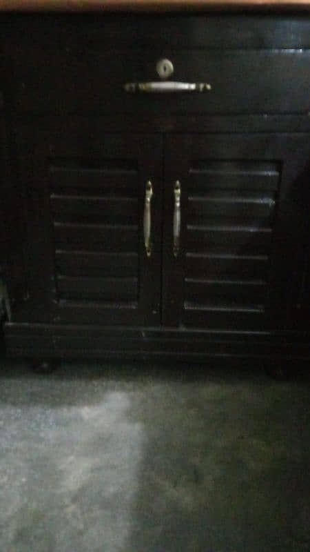 A Bed in new condition with 2 site tables and matris 2