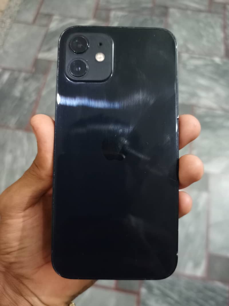 I fhone 12 non pta jv 64 GB waterpack condition 9/10 bettey health 88% 2