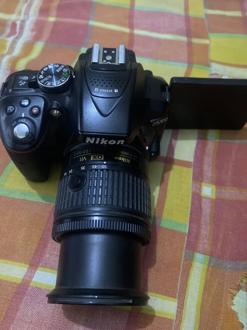 NIKON D5300 LIKE NEW CONDITION 1