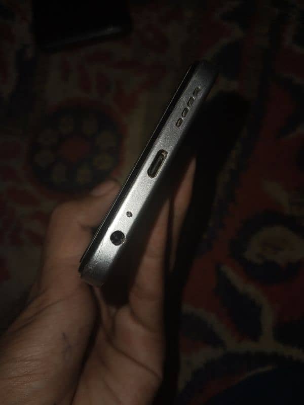 model Infinix hot 50i all okay with box and charger 2