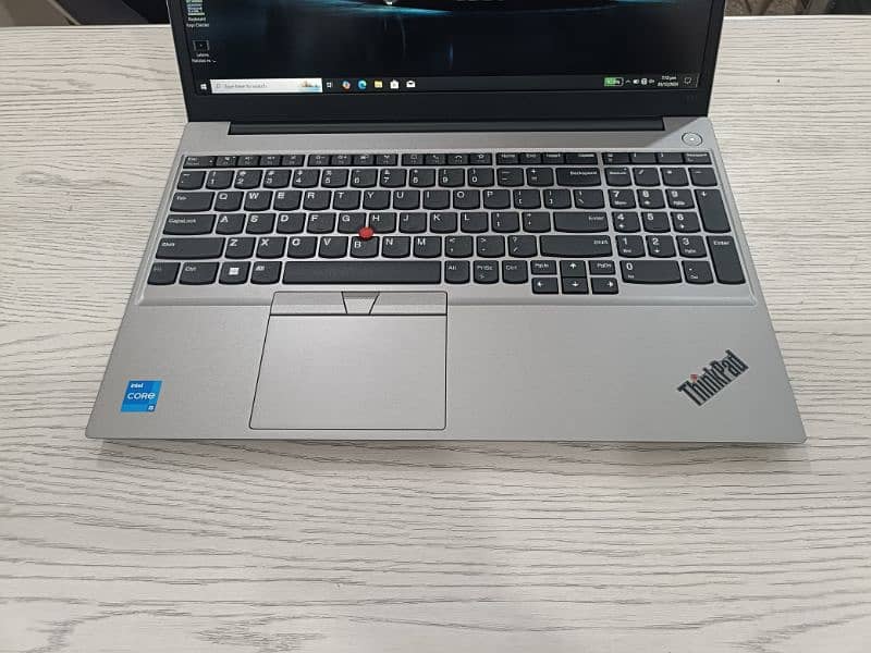 Lenovo Thinkpad E15 Gen 4 core i5 12th gen 10 cores 15.6 1080p ips Num 5