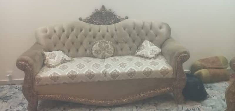 kings Sofa set 0