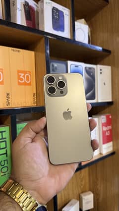 Apple iphone 15 pro max 256gb natural titanium