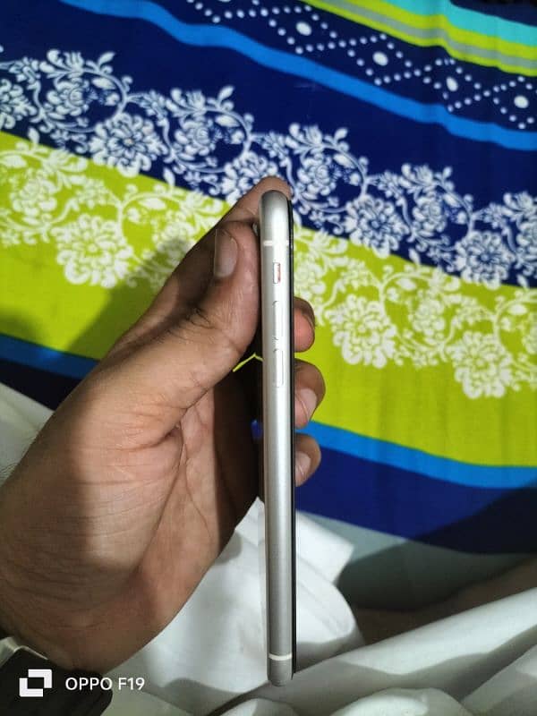 iphone 11 10by9 3