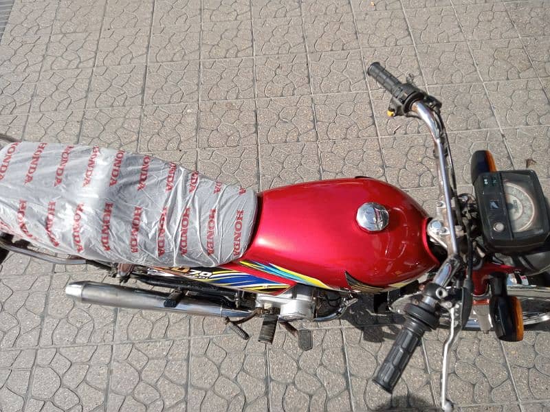 HONDA 70 KARACHI NO JENUINE CONDITIONS ALL OK 5