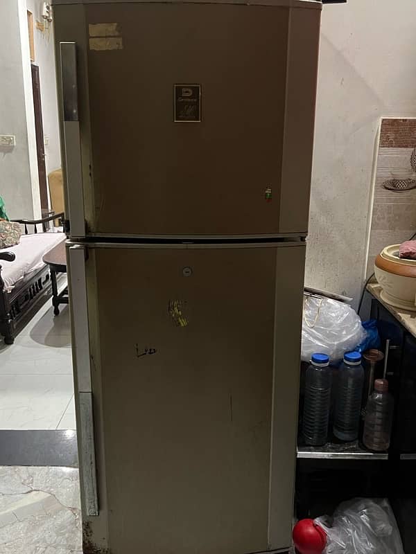 Full Size Dawlance Monogram Fridge 0