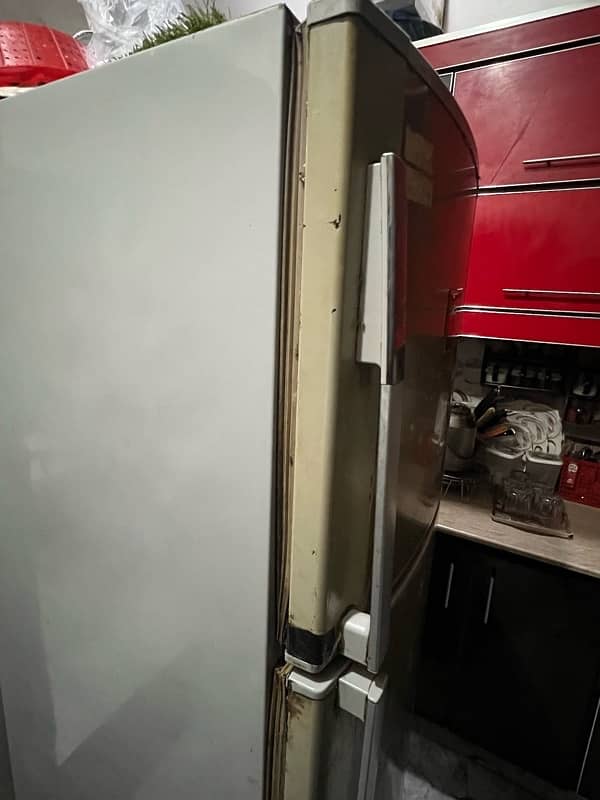 Full Size Dawlance Monogram Fridge 3