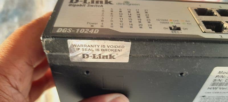 24 Ports D-Link Networking Switch 2