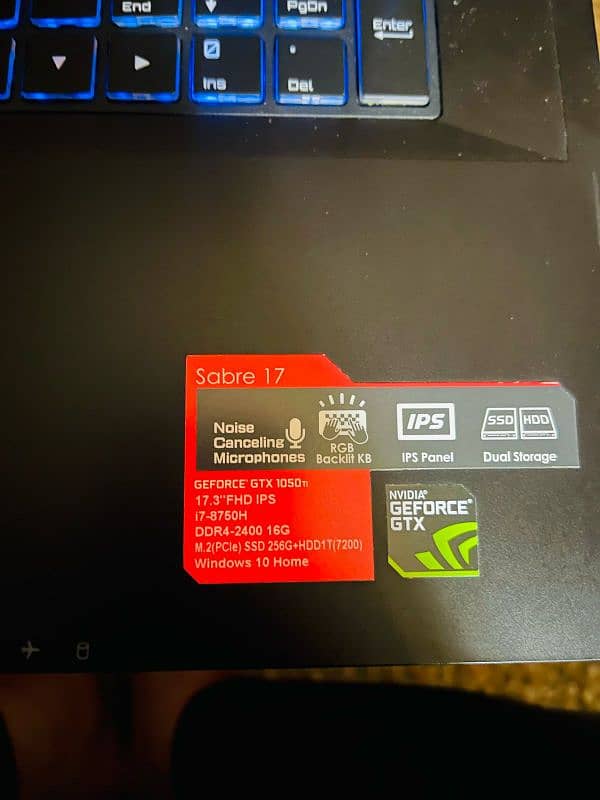 Gigabyte Sabre 17 Core I7 8th gen 5