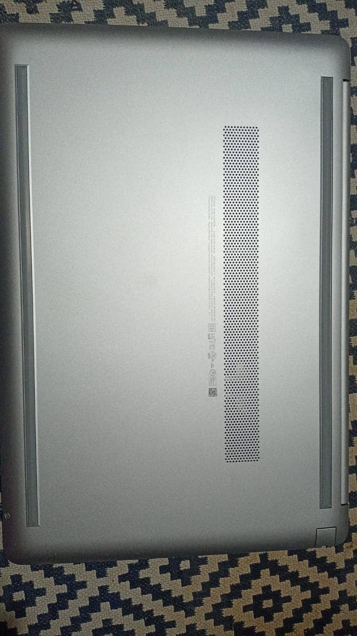 HP Notebook 15 dw0078nr Core i7 8th Gen – 16GB Ram 256GB SSD & 1TB HDD 2