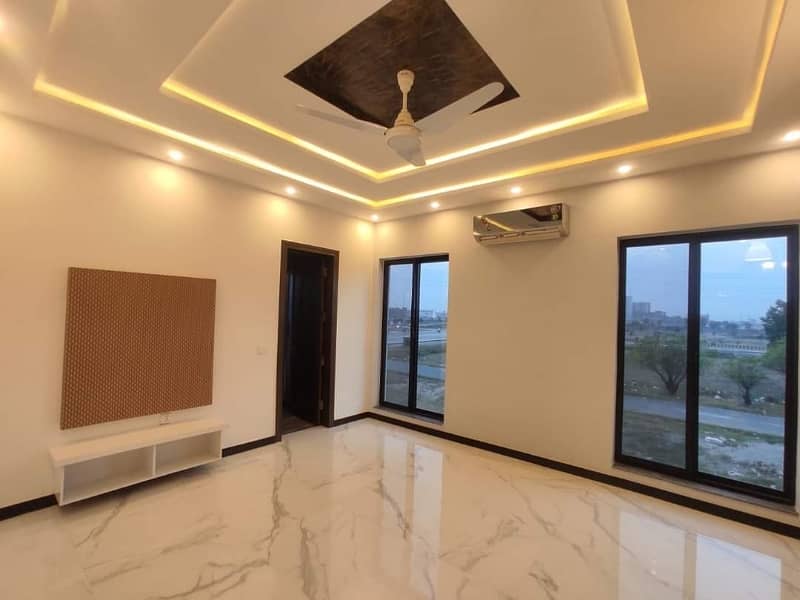 Furnish office Gulshan Iqbal block 13B  2 furnish offices Rent Demand 1 lac 50000 40 people sitting Ac,all facilities 2 office available *Code(13450)* 13