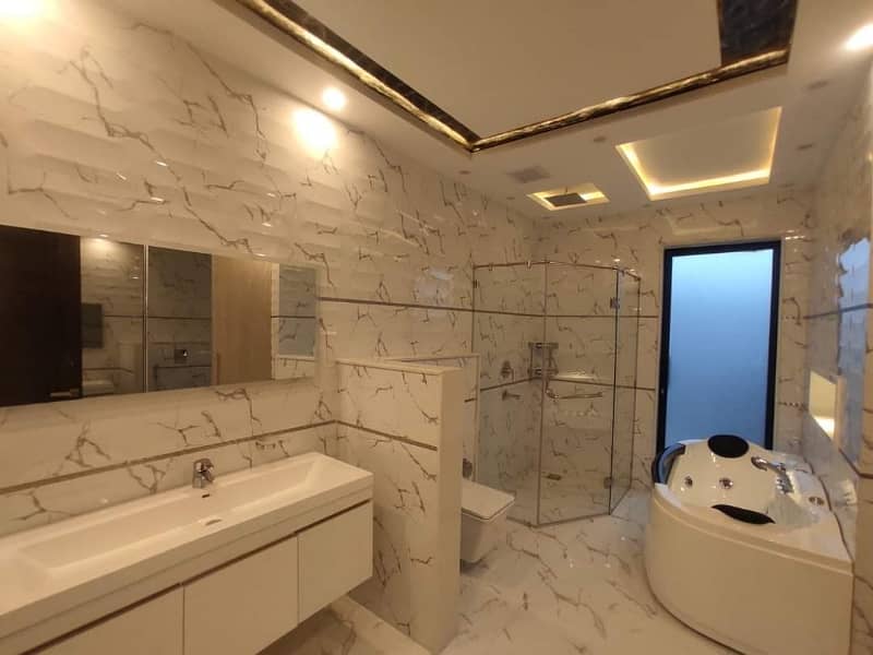 Furnish office Gulshan Iqbal block 13B  2 furnish offices Rent Demand 1 lac 50000 40 people sitting Ac,all facilities 2 office available *Code(13450)* 17