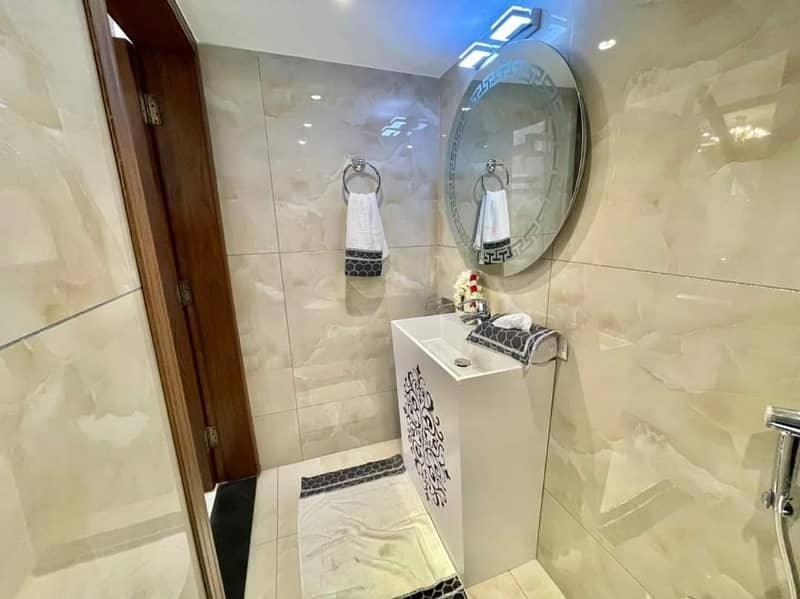 Silent Commercial offices Gulshan Iqbal block 13A 850 square feet office 1st floor 65000 for rent commercial building  850 square feet Rent 65000 Gulshan Iqbal block 13C*Code(13449)* 1