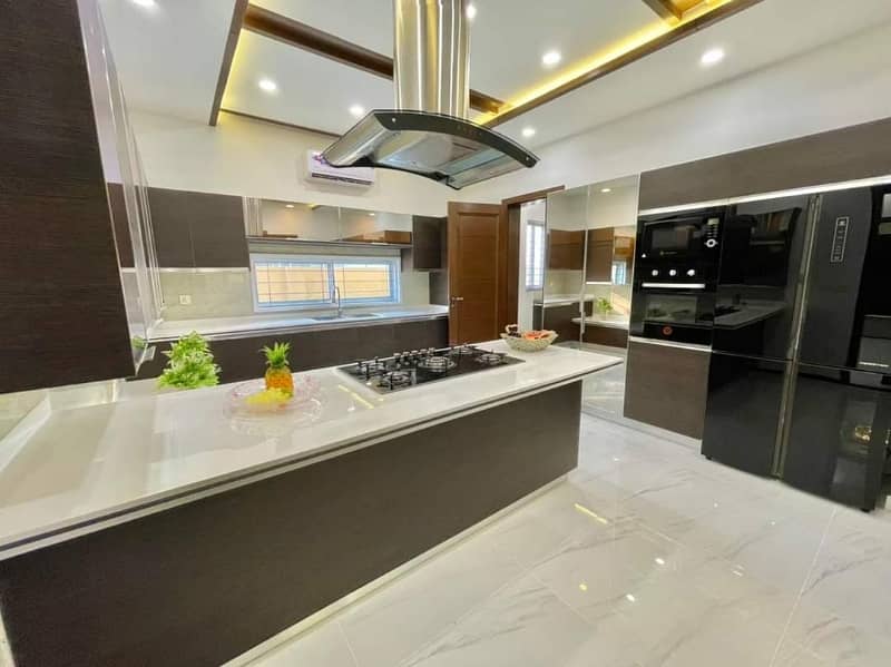 Silent Commercial offices Gulshan Iqbal block 13A 850 square feet office 1st floor 65000 for rent commercial building  850 square feet Rent 65000 Gulshan Iqbal block 13C*Code(13449)* 2
