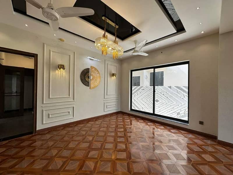 Independent House For Rent 240 Square yards Gulshan Iqbal block 5 Rent 2 lac Rent 2 lac 30000 Rent 3 lac Commercial space *Code(13447)* 10