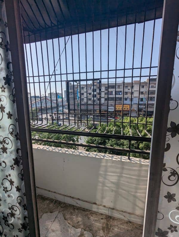 spacious luxury 4 Bed D. d with servant room Flat for Sale 7
