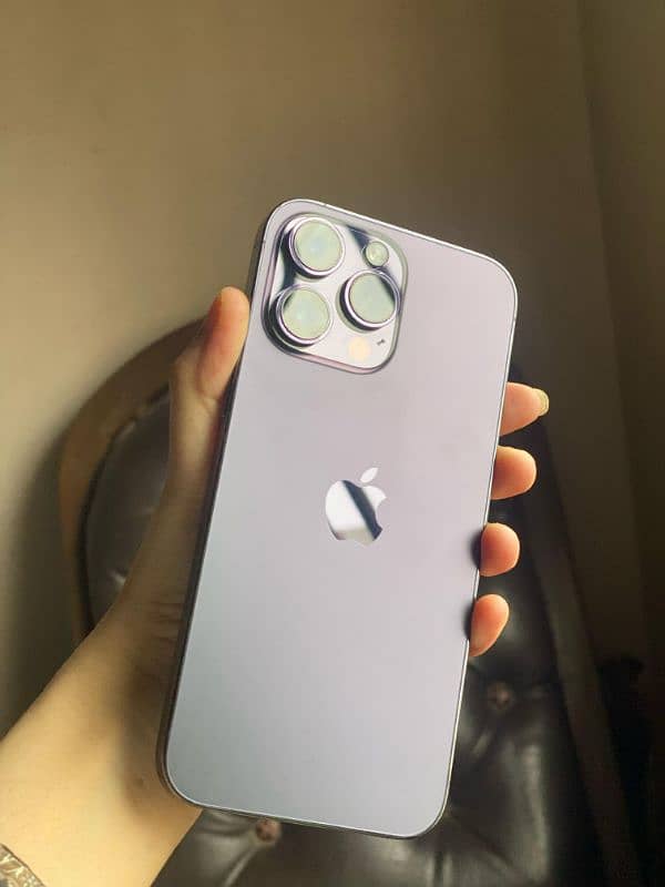 IPhone 14PRO MAX WITH BOX WATER PACK 4