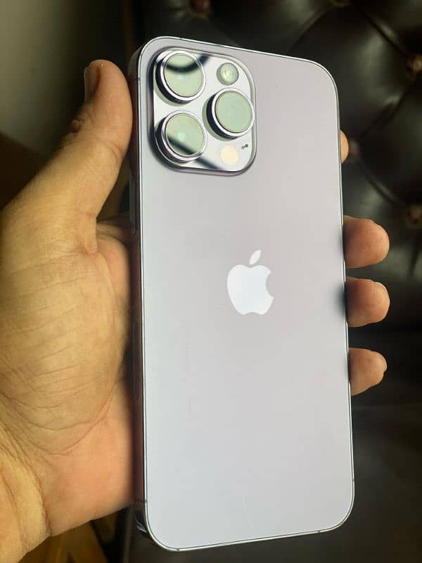 IPhone 14PRO MAX WITH BOX WATER PACK 5