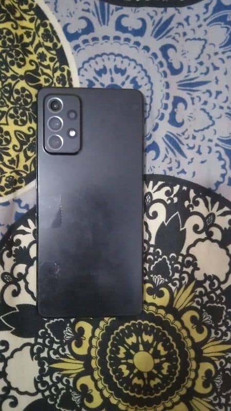 selling with box and original charger 3