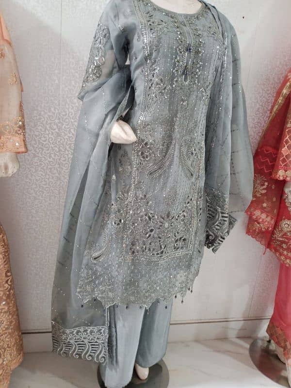 organza pay ha seq ha Sath stitch ha size small midam larje 0