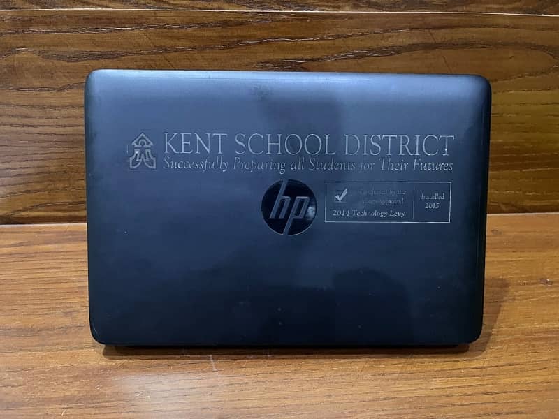 HP elite book 820 g2 2