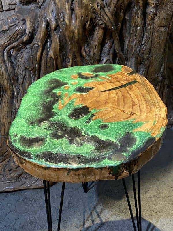 Handcrafted Resin Wooden Side Table – Unique Design 4